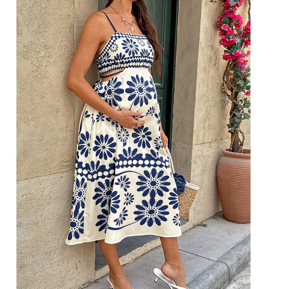 Maternity Floral Print Cami Cut out Midi Dress - Picture 2 of 5